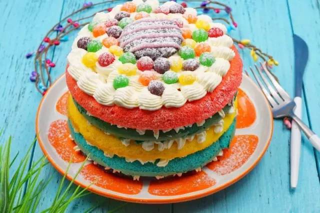 彩虹蛋糕要怎么做好吃在哪里可以学到技术